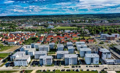 KAPITALANLAGE - langfristig vermietete, exklusive 3-Zimmer-Wohnung, EG mit Terr./Garten