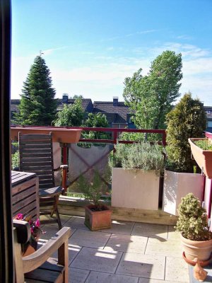 Helle 2-Raum-Galerie-Wohnung - 2 Bäder - Balkon und Stellplatz