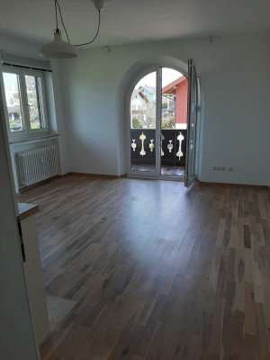 Exklusives 1-Zimmer Appartement mit Balkon und Einbauküche in Murnau