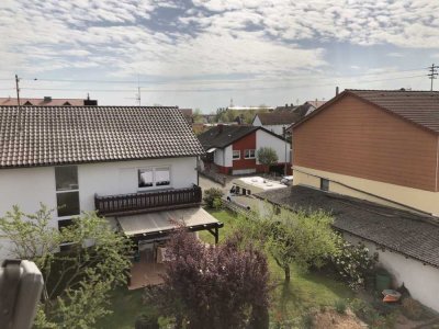 Ansprechende und gepflegte 2-Raum-DG-Wohnung in Jockgrim