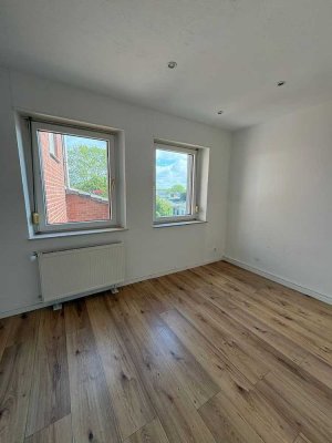 Helle Single Wohnung in MG-Wickrath - 1.OG