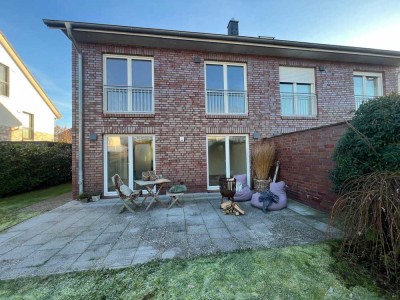 RESERVIERT : Traumhaftes Doppelhaus – Modernes Design trifft auf Gemütlichkeit! Käufercourtagefrei!