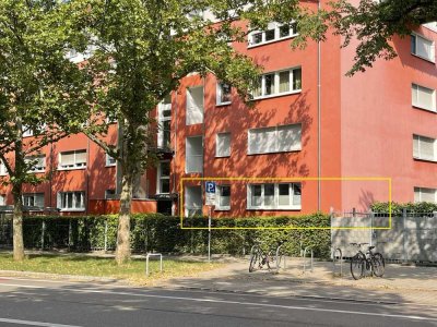(Provisions-)frei und zentral: möblierte 1-Zimmer Wohnung mit Loggia und Kellerabteil