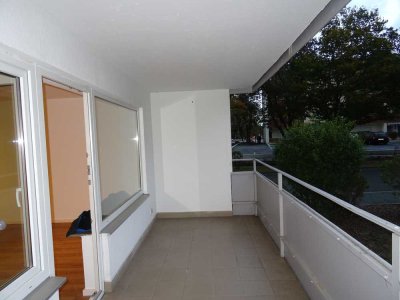 Schöne helle 3-Zimmer Wohnung mit großem Balkon und TG-Stellplatz