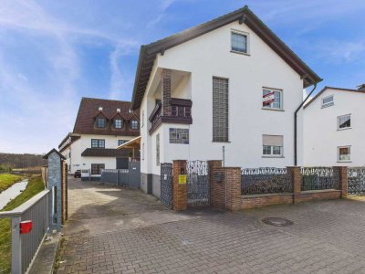 Außergewöhnliches Ensemble - Ein- und Zweifamilienhaus auf weitläufigen Grundstück in Nidderau OT