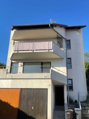 Lichtdurchflutete 3-Zimmerwohnung mit großer Terrasse in Erlenbach