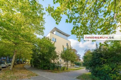 IMMOBERLIN.DE - Top-Investment! 4 Vermietete Dachgeschoss Wohnungen inklusive Garagen