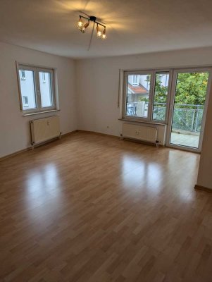 Elegante 2-Zimmer Wohnung im 2. OG mit Balkon in Weinheim