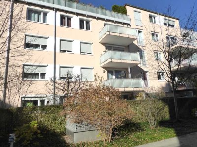 Ruhige 4-Zimmer-Wohnung in direkter Nähe zum Englischen Garten
