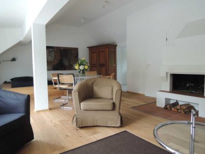 Dachstudio in Sachsenhausen, vollmöbliert  / Luxury penthouse in Sachsenhausen, furnished