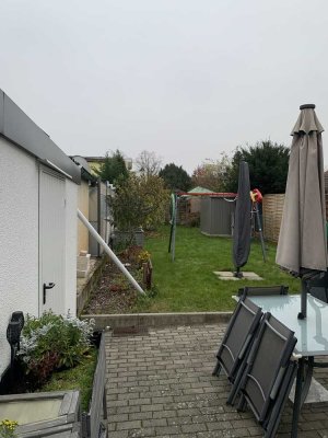 Sanierte Doppelhaushälfte mit Garage und schönem Garten in Groß-Gerau
