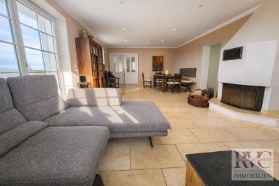 Exklusives, großzügiges Wohnhaus auf einem 1.600 m2 großen Grundstück, Pool &amp; traumhaften Weitblick