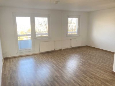 Große 3RW mit Balkon...