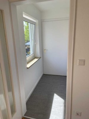 2 Zimmer Wohnung mit Balkon in Bahnhofsnähe.