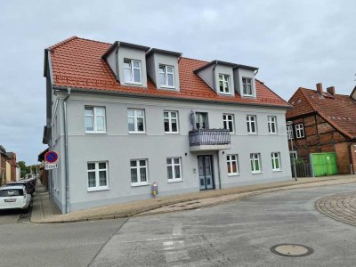 Barrierefreie 3-Raum-Wohnung mit Balkon und Einbauküche in Grabow zu vermieten