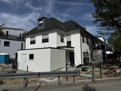 EXKLUSIVES WOHNERLEBNIS: Hochwertige Doppelhaushälfte (Neubau) nahe Nymphenburg