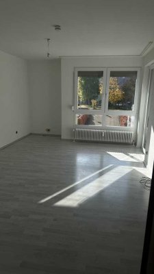 Helle 2,5 Zimmer Wohnung in Stuttgart Neugereut