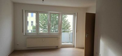 2- Zimmer- Wohnung mit ca. 66 m² Wfl. mit Balkon *** AUFZUG ***