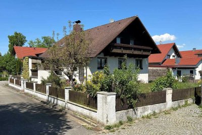 Einfamilienhaus in Irlbach: Platz für Familie und mehr!