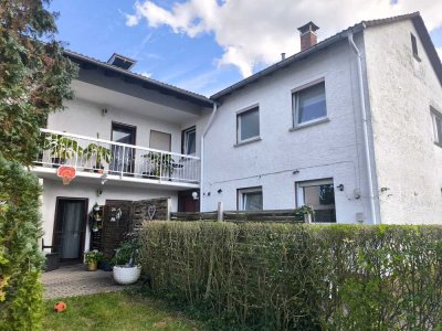 2-Familienhaus nebst separatem, großzügig geschnittenen Einfamilienhaus mit großem Garten