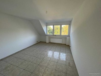 RIDA RESIDENTIAL - Ankommen & Wohlfühlen – Stilvolle Etagenwohnung mit Balkon in ruhiger Lage