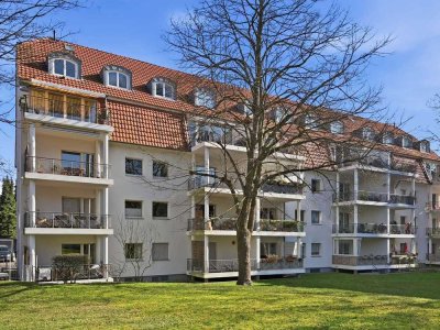 Beliebtes Rodenkirchen: 3-Zimmer im Erdgeschoss mit großem Balkon, Gartenblick & TG-Stellplatz
