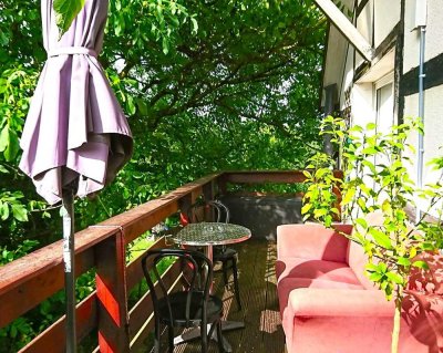 Grüne Oase mit großem Balkon, PV-Anlage, guter Anbindung an Köln