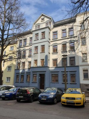 **Hochwertig saniertes Jugendstilhaus mit Balkon, Fußbodenheizung, Aufzug** WE06**