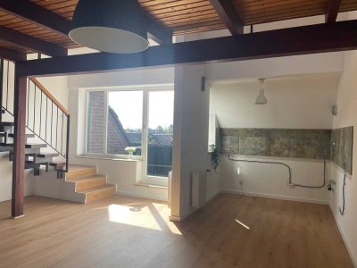 Charmante, ruhige Maisonette-Wohnung mit Dachterrasse renoviert incl. Küche