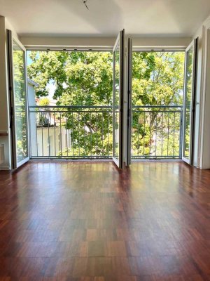 Helle Dachgeschosswohnung in perfektem Zustand mit Terrasse im Prenzlauer Berg