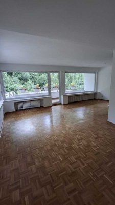 Helle Wohnung in Essen-Heidhausen 3,5 Zimmer mit Balkon