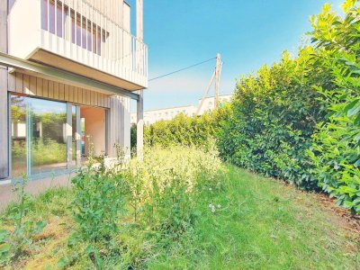 ++NEU++ TOP für Eigennutzer oder Anlage! ++Hochwertiges klimatisiertes Reihenhaus mit 96 m2 Privatgarten, Terrasse und 1 KFZ-Stellplatz! Perfekte U-Bahn-Anbindung! (AIR-BNB-Betrieb erlaubt)