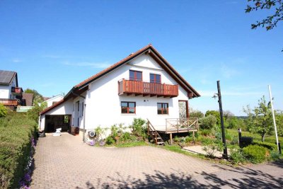 Schönes Einfamilienhaus in ruhiger Lage sucht Familie auf Zeit