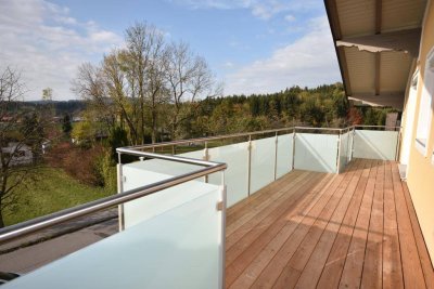 NEUMARKT am Wallersee / 4-Zimmer-Terrassenwohnung
