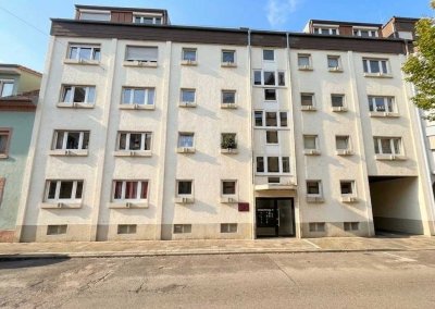 Ruhige 3-Zi-Wohnung mit toller Dachterrasse in zentraler Lage, sofort bezugsfrei