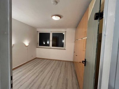 Gepflegte 3-Zimmer-Wohnung mit Balkon nahe Siemens Campus in Erlangen-Bruck