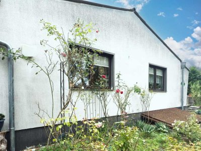 Schöneiche: Bungalow unterkellert in zentraler ruhiger Lage - provisionsfrei