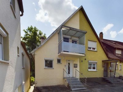 Kernsaniertes Zuhause für die ganze Familie – Doppelhaushälfte mit Wohlfühlcharakter