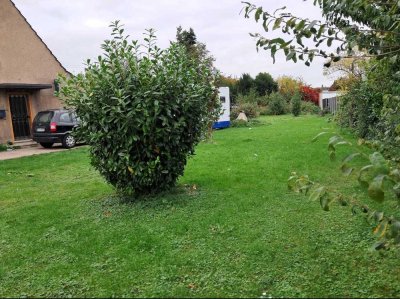 Doppelhaushälfte mit 2. Baugrundstück , ideal für 2 Familien oder Tierfreunde