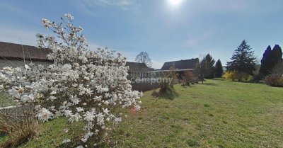 Schönes Stadthaus mit riesigem Garten in Jennersdorf