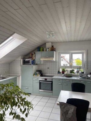 Single Wohnung - sehr gepflegt,Ortsrandlage mit herrlicher Aussicht auf den Albtrauf!