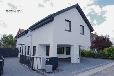 NEUBAU - MODERNE DOPPELHAUSHÄLFTE MIT LOGGIA UND 2 STELLPLÄTZEN IM NEUBAUGEBIET