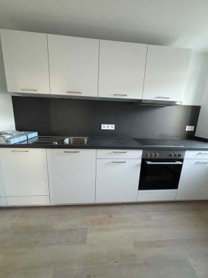 Neusanierte 3-Zimmer-Wohnung mit Balkon und Einbauküche in Ittlingen