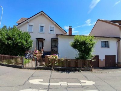 Renovierungsbedürftiges Mehrfamilienhaus/ 2 Häuser in sehr zentraler Lage von Konstanz Fürstenberg.