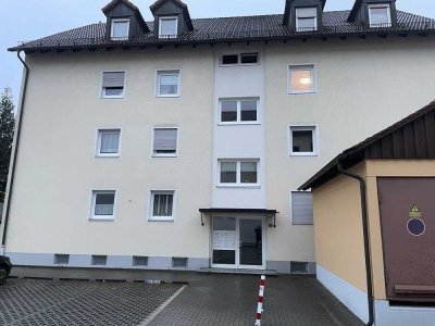 Schöne 3-Zimmer-Wohnung mit Balkon und Stellplatz in Altenstadt/WN zu verkaufen!