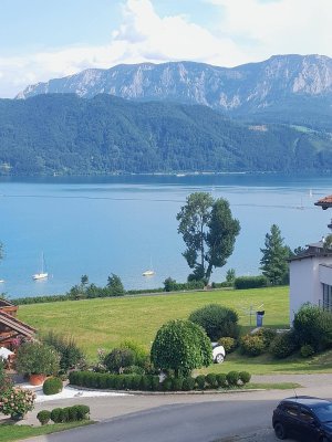 Dachgeschosswohnung mit Balkon und Terrasse