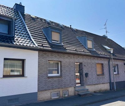 Erftstadt-Köttingen, als Einfamilien- und Zweifamilienhaus nutzbar , Garten, Garage