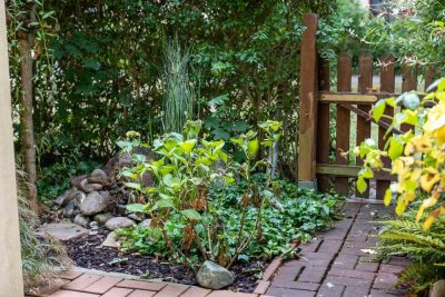 3,5 Zimmer-Wohnung /gr. Hobbyraum im Souterrain (111 qm) - Kapitalanlage