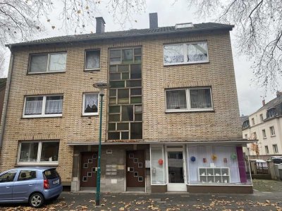 GEPFLEGTE 2,5-ZIMMERWOHNUNG MIT BALKON IN RUHIGER WOHNLAGE