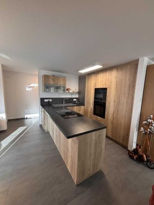 Moderne Gartengeschosswohnung mit Wintergarten und Garten in Forchtenberg